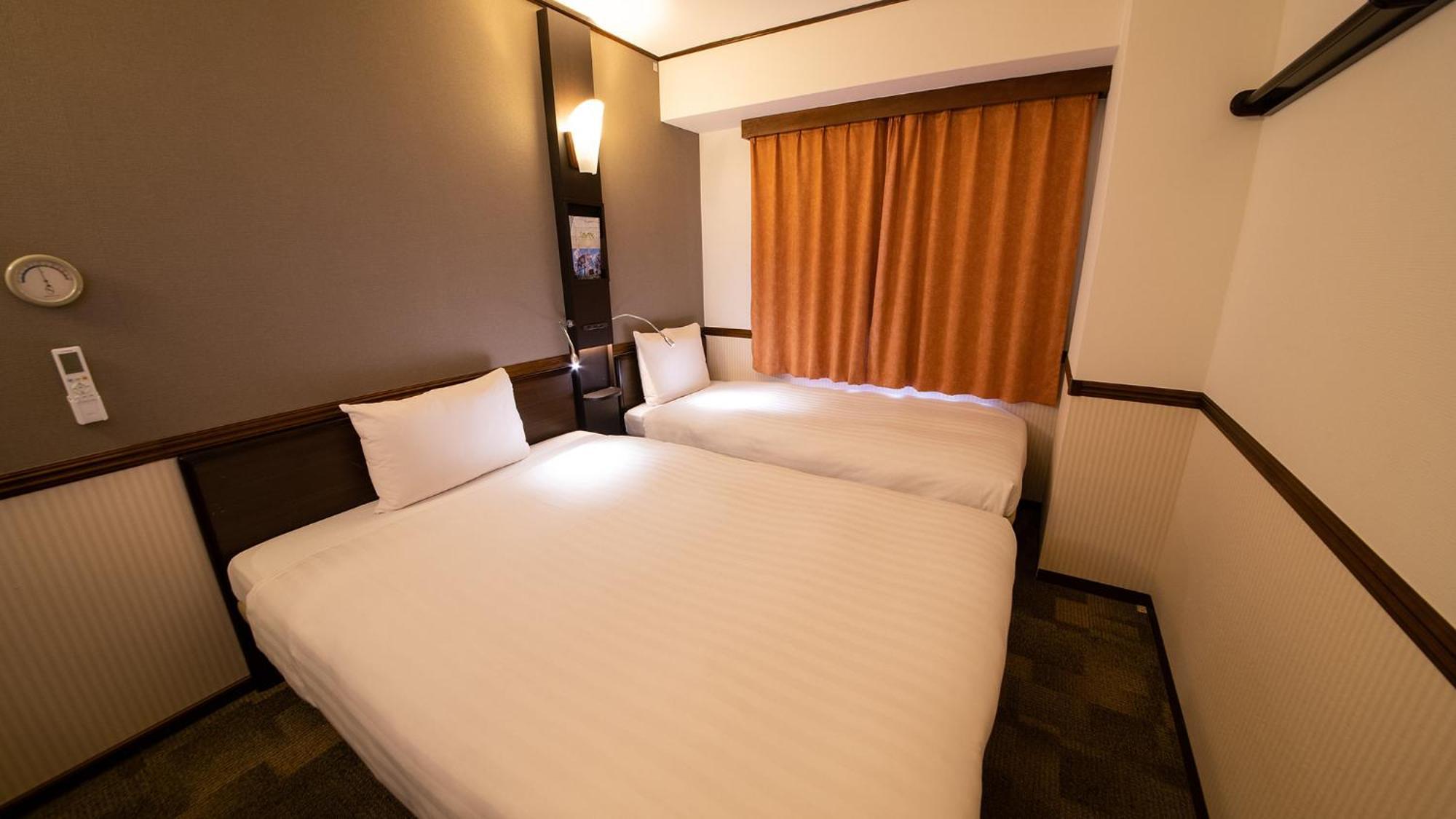 Toyoko Inn Toyama-Eki Shinkansen-Guchi No.2 Chambre photo